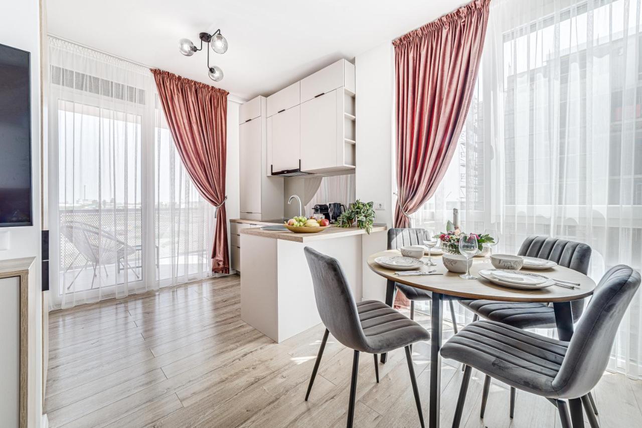 Elegant Apartment Near Afi & Atrium Mall アラド エクステリア 写真