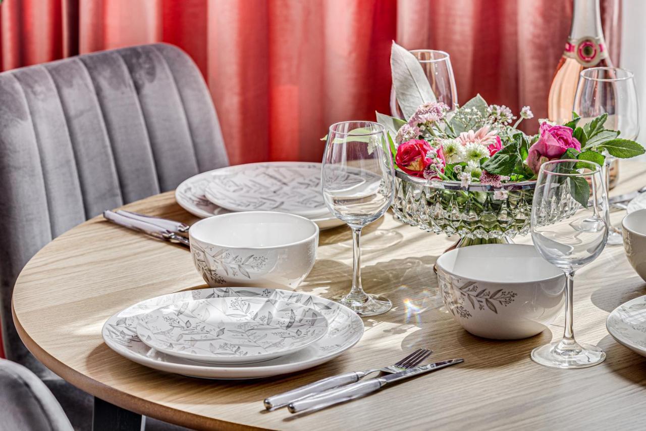 Elegant Apartment Near Afi & Atrium Mall アラド エクステリア 写真